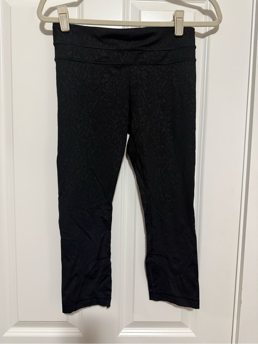 Lululemon align black Capri Leggings